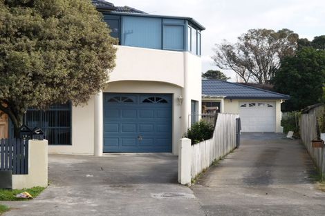 Photo of property in 70 Robertson Road, Favona, Auckland, 2024