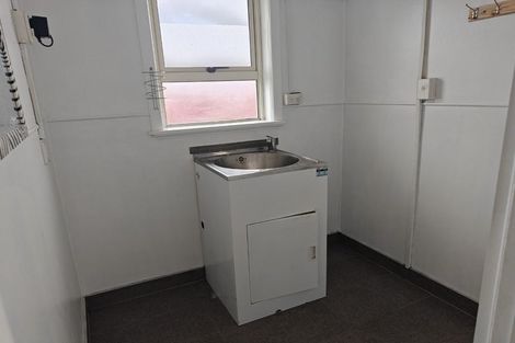 Photo of property in 94 Lincoln Road, Henderson, Auckland, 0610