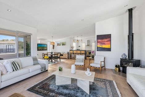 Photo of property in 40a Matakatia Parade, Matakatia, Whangaparaoa, 0930