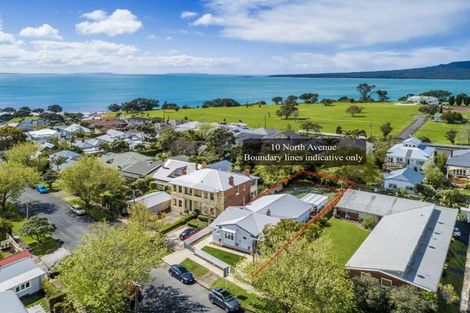 Photo of property in 10 North Avenue, Narrow Neck, Auckland, 0624