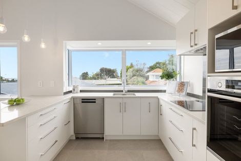 Photo of property in 8a Dysart Road, Otumoetai, Tauranga, 3110