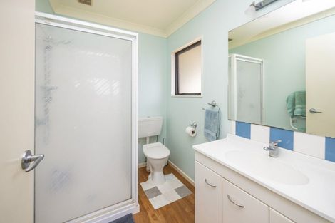 Photo of property in 24 Highgrove Drive, Grandview Heights, Hamilton, 3200