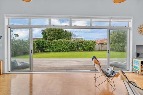 Photo of property in 15 Waterman Drive, Langs Beach, Waipu, 0582