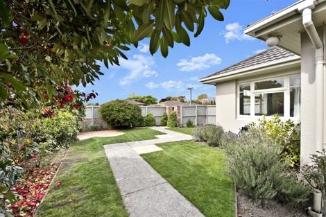 Photo of property in 57 Bryndwr Road, Bryndwr, Christchurch, 8052