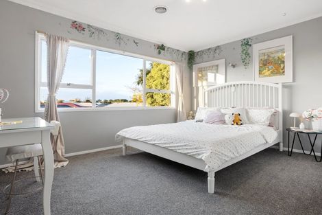 Photo of property in 38 Endeavour Avenue, Flagstaff, Hamilton, 3210