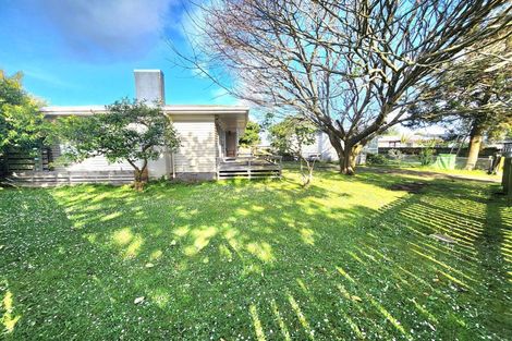 Photo of property in 25 Brentford Place, Manurewa, Auckland, 2102