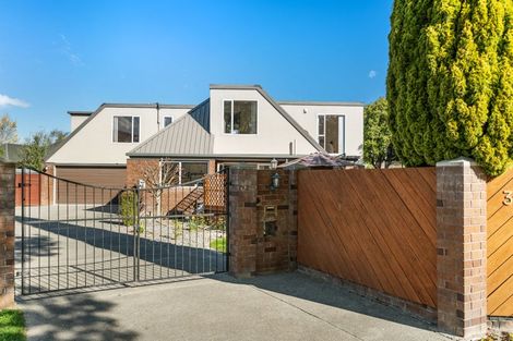 Photo of property in 31 Brockhall Lane, Avonhead, Christchurch, 8042