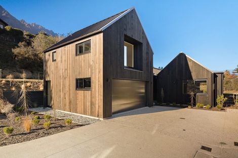 Photo of property in 7 Mckenzies Shute, Jacks Point, Queenstown, 9371