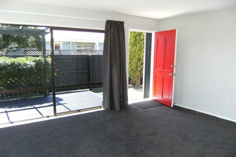 Photo of property in 2/417 Bower Avenue, Parklands, Christchurch, 8083