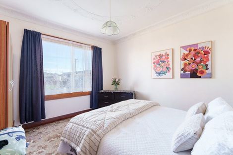 Photo of property in 17 Royal Crescent, Saint Kilda, Dunedin, 9012