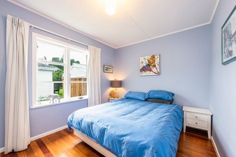 Photo of property in 36 Findlay Street, Tawa, Wellington, 5028