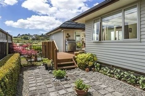 Photo of property in 27 Mural Place, Greenhithe, Auckland, 0632