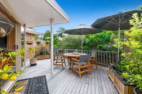 Photo of property in 47 Red Hibiscus Road, Stanmore Bay, Whangaparaoa, 0932