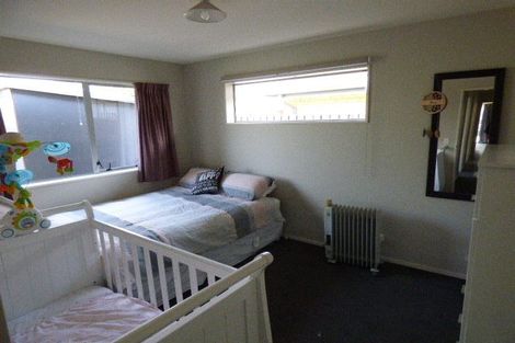 Photo of property in 31 Coolspring Way, Redwood, Christchurch, 8051