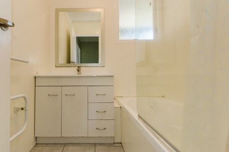 Photo of property in 9 Makarini Street, Paraparaumu, 5032