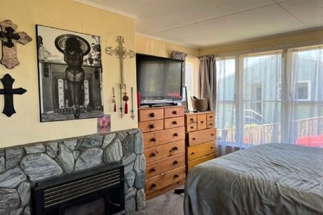 Photo of property in 47 Herewini Street, Titahi Bay, Porirua, 5022