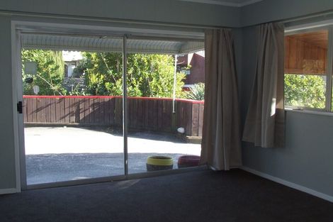 Photo of property in 2 Malters Place, Browns Bay, Auckland, 0630