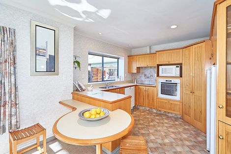 Photo of property in 1 Hyatt Grove, Greenmeadows, Napier, 4112