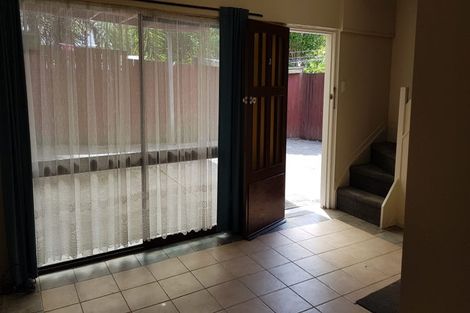 Photo of property in 27 Harris Road, Mount Wellington, Auckland, 1051