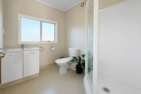 Photo of property in 33 Millen Avenue, Pakuranga, Auckland, 2010