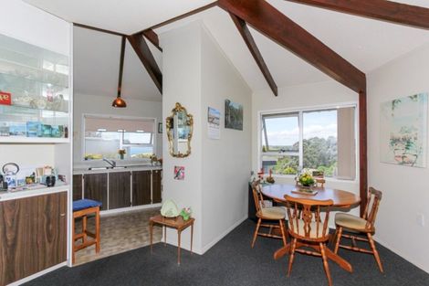 Photo of property in 2/4 Scott Street, Moturoa, New Plymouth, 4310