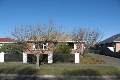 Photo of property in 10 Palmers Road, New Brighton, Christchurch, 8083