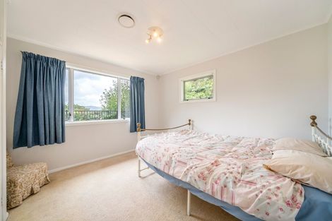 Photo of property in 489 Stokes Valley Road, Stokes Valley, Lower Hutt, 5019