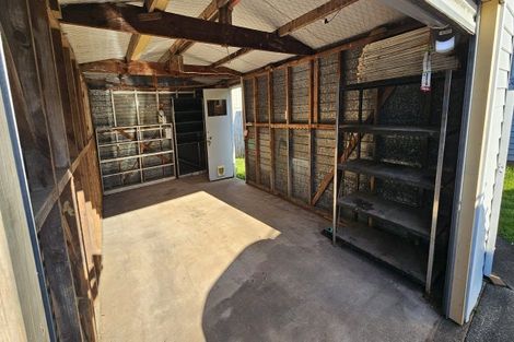 Photo of property in 4 Woodford Avenue, Henderson, Auckland, 0610