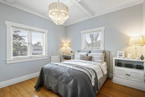 Photo of property in 41 Lake Road, Devonport, Auckland, 0624