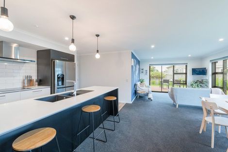 Photo of property in 6 Thomas Way, Brightwater, 7022