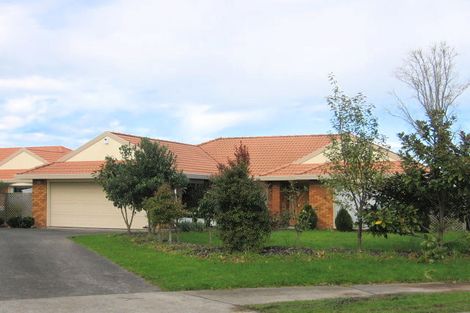 Photo of property in 1/30 Emyvalie Place, Dannemora, Auckland, 2016