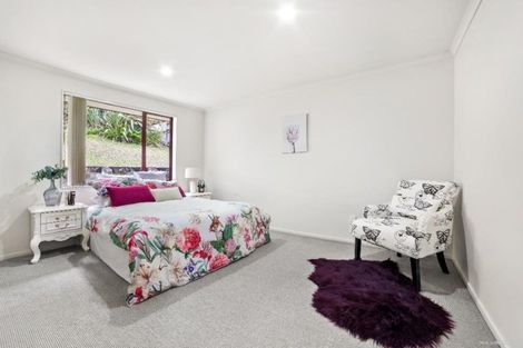 Photo of property in 8 Fernbank Lane, Greenhithe, Auckland, 0632