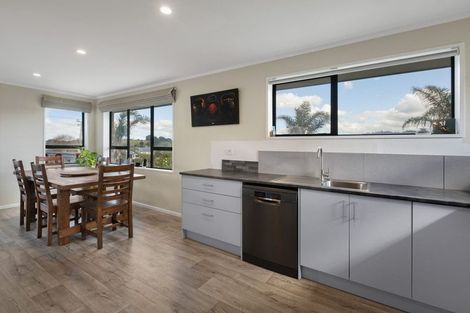 Photo of property in 45 Hanlen Avenue, Waihi Beach, 3611