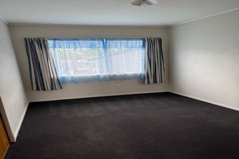 Photo of property in 33 Addison Drive, Glendene, Auckland, 0602