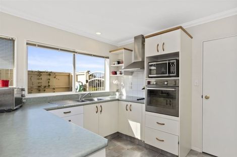 Photo of property in 292 Gravatt Road, Papamoa Beach, Papamoa, 3118