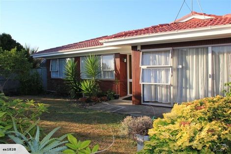 Photo of property in 65 Luton Avenue, Sunnyhills, Auckland, 2010