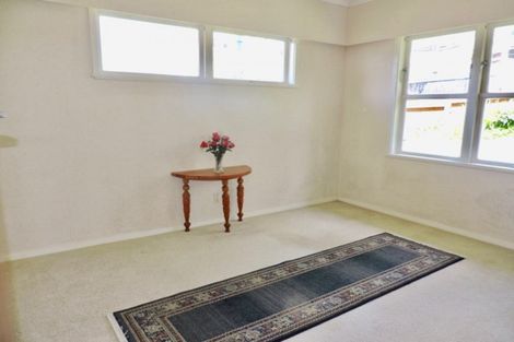 Photo of property in 5 Gonville Street, Tawa, Wellington, 5028