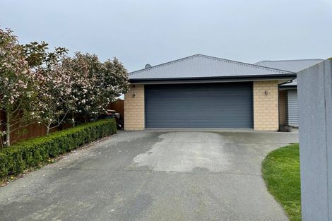 Photo of property in 9 Jarnac Boulevard, Yaldhurst, Christchurch, 8042