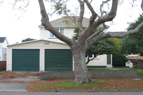 Photo of property in 37 Molesworth Street, Taita, Lower Hutt, 5011