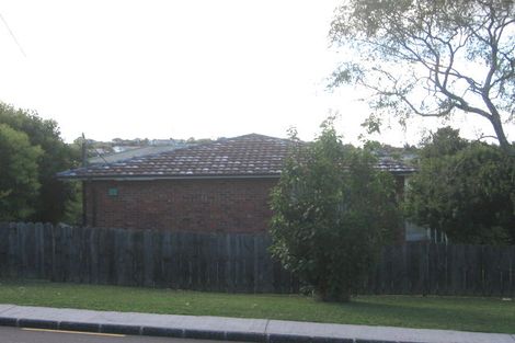 Photo of property in 3 Kilham Avenue, Northcote, Auckland, 0627