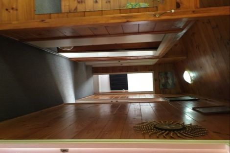 Photo of property in 2 Churchouse Road, Greenhithe, Auckland, 0632