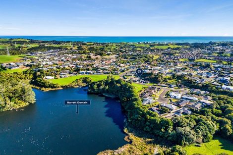 Photo of property in 7 Rotokare Crescent, Whalers Gate, New Plymouth, 4310