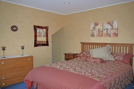 Photo of property in 22a Branxholm Street, Roxburgh, 9500