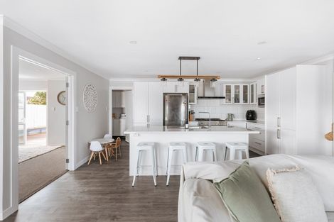 Photo of property in 12 Mcdonnell Street, Omokoroa, 3114