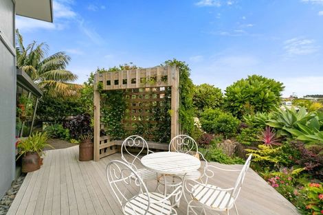 Photo of property in 103 Centennial Drive, Whitianga, 3510