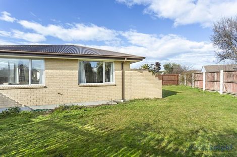 Photo of property in 30 Woodgrove Avenue, North New Brighton, Christchurch, 8083