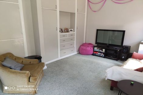 Photo of property in 50 Te Wharepouri Street, Berhampore, Wellington, 6023