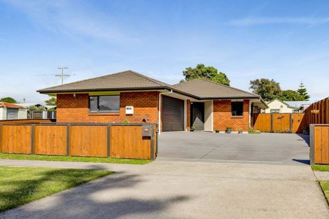 Photo of property in 109 Browne Street, Waitara, 4320