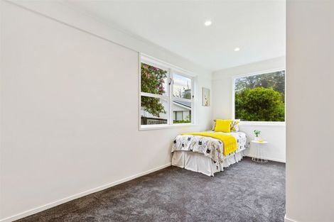 Photo of property in 53 Pine Avenue, Henderson, Auckland, 0612