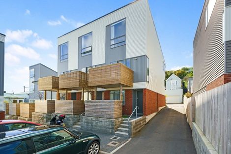 Photo of property in 4/24 Princess Terrace, Newtown, Wellington, 6021